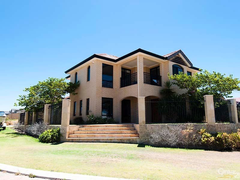 11 Agnes Way, Quinns Rocks WA 6030