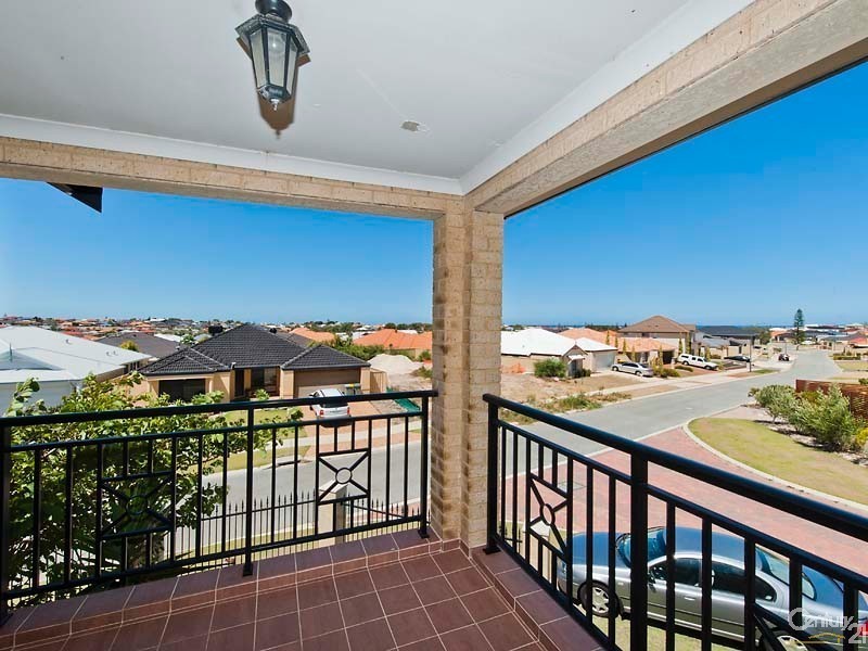 11 Agnes Way, Quinns Rocks WA 6030