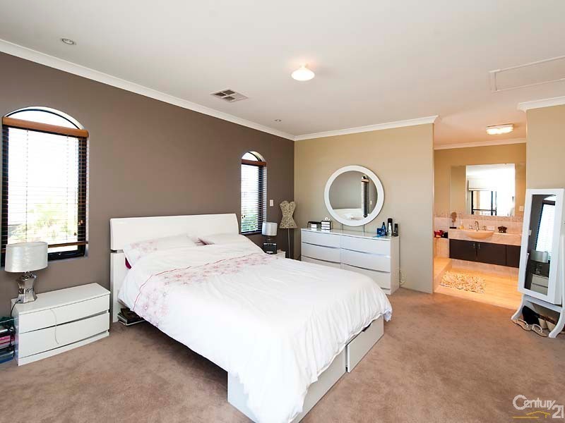 11 Agnes Way, Quinns Rocks WA 6030