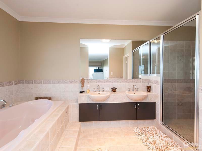 11 Agnes Way, Quinns Rocks WA 6030
