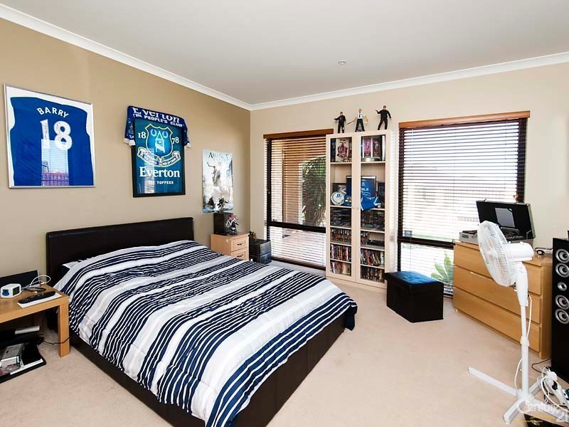 11 Agnes Way, Quinns Rocks WA 6030