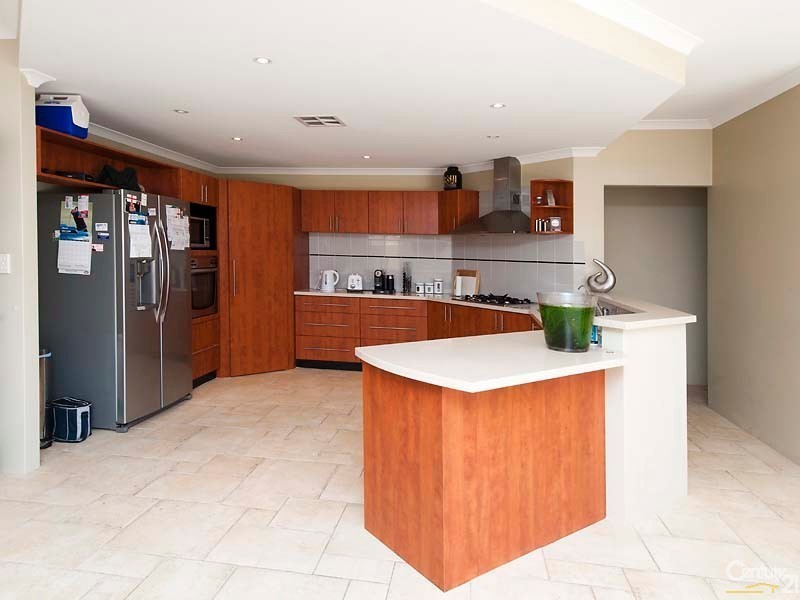11 Agnes Way, Quinns Rocks WA 6030