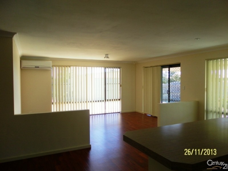 27 Belleville, Clarkson WA 6030