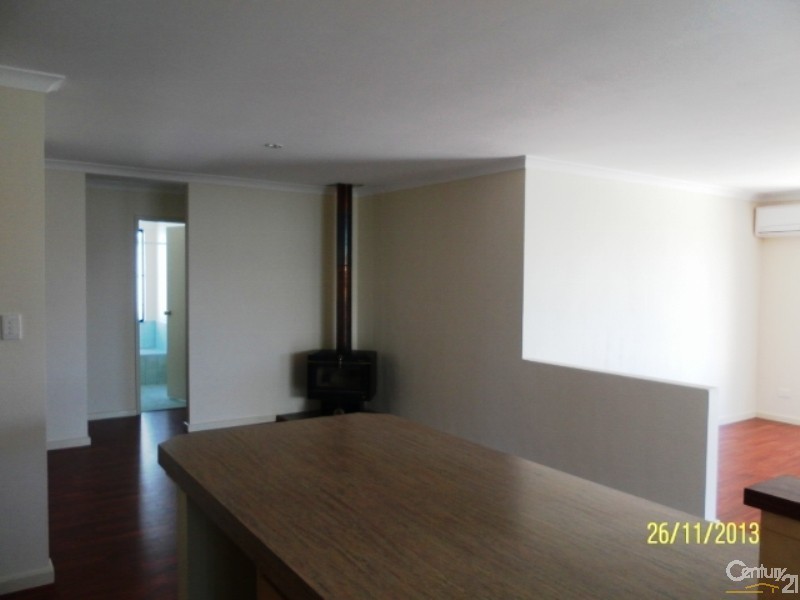 27 Belleville, Clarkson WA 6030