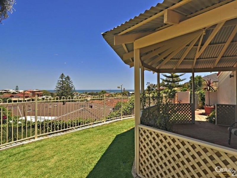 13 Piper Street, Quinns Rocks WA 6030