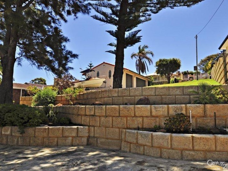 13 Piper Street, Quinns Rocks WA 6030