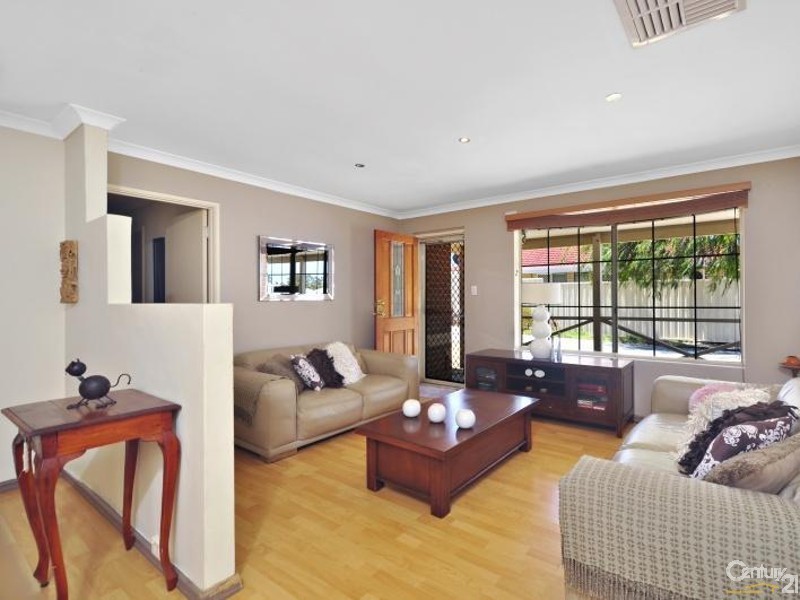 11A Nilsen Ridge, Clarkson WA 6030