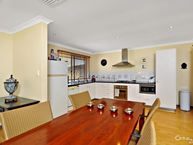 11A Nilsen Ridge, Clarkson WA 6030