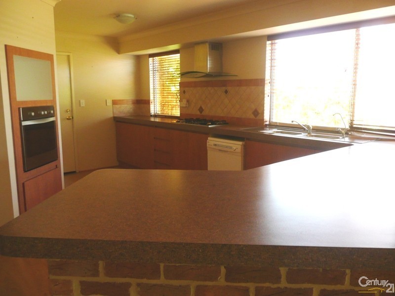 5  Shropshire Crescent, Butler WA 6036