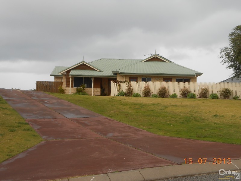 18 Cox Crescent, Quinns Rocks WA 6030