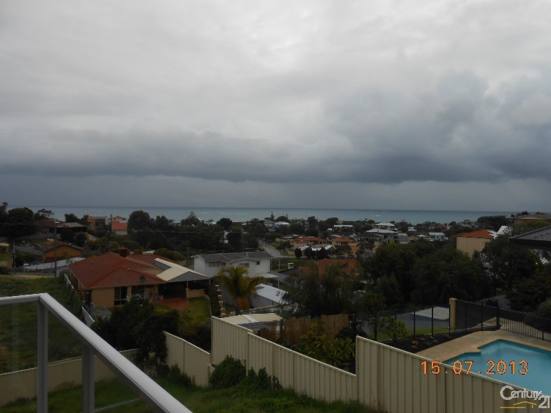 18 Cox Crescent, Quinns Rocks WA 6030