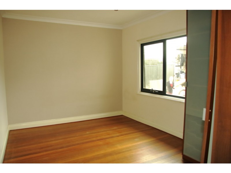 25 Mofflin Street, Calingiri WA 6569