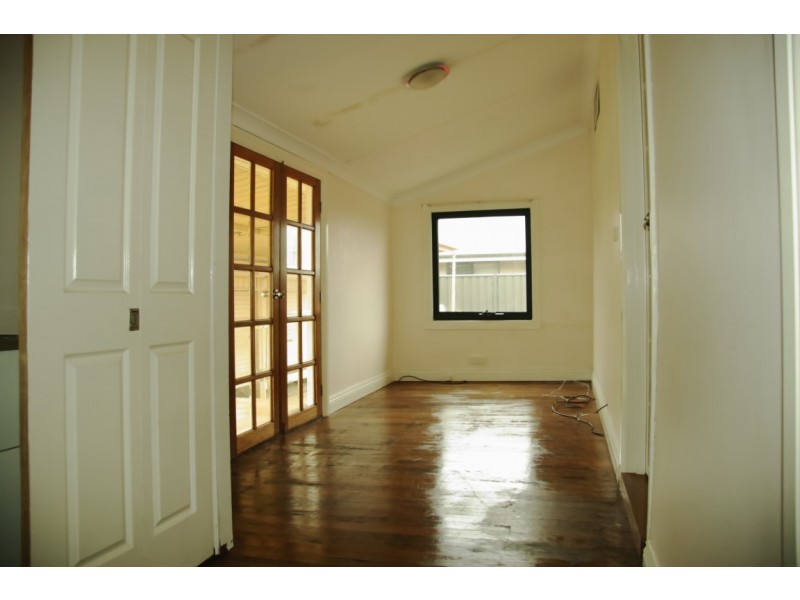 25 Mofflin Street, Calingiri WA 6569