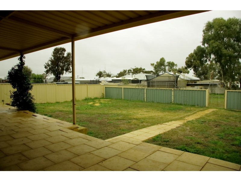 25 Mofflin Street, Calingiri WA 6569