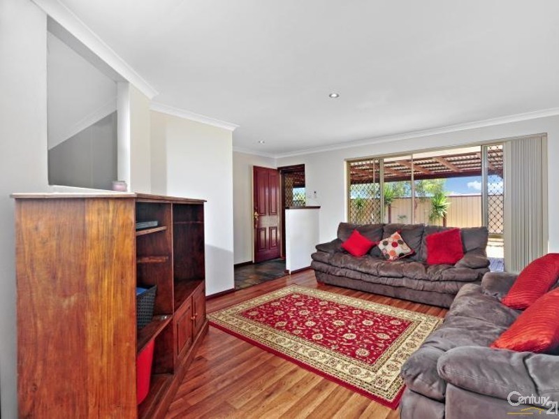18 Loftia View, Clarkson WA 6030