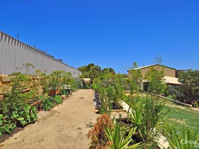 18 Loftia View, Clarkson WA 6030