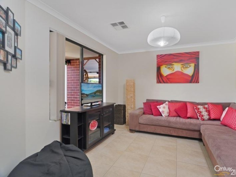 37 Grampians Loop, Yanchep WA 6035