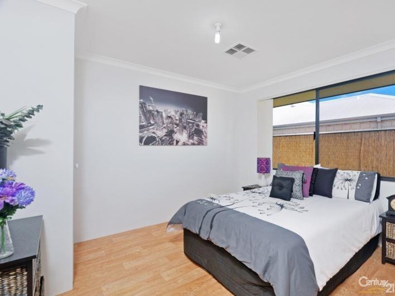37 Grampians Loop, Yanchep WA 6035
