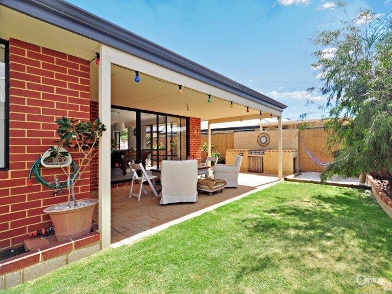 37 Grampians Loop, Yanchep WA 6035