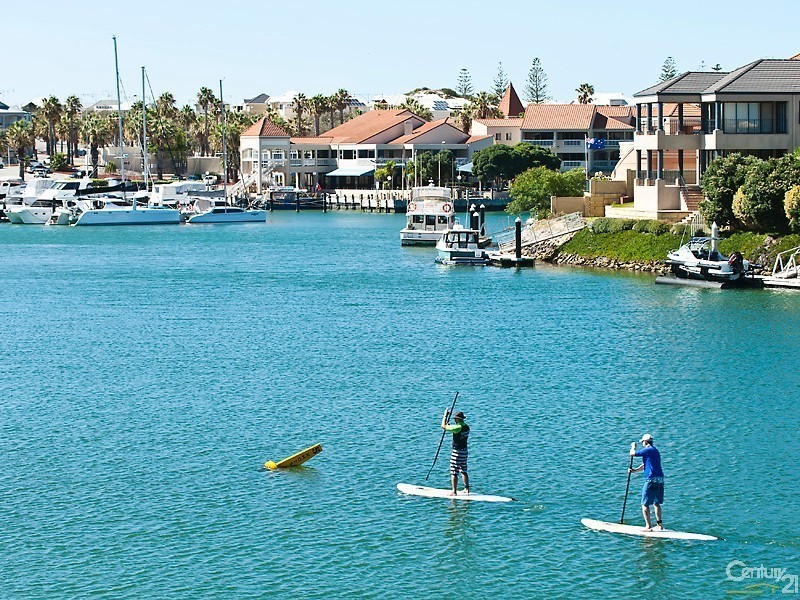1 KEYS CLOSE, Mindarie WA 6030