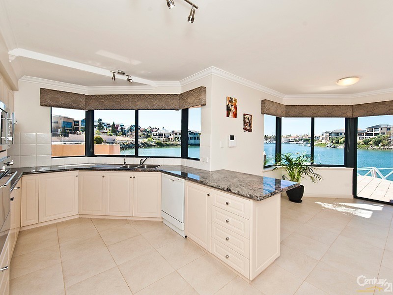 1 KEYS CLOSE, Mindarie WA 6030