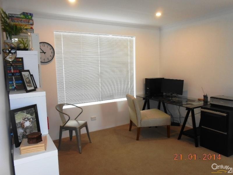 11 Windlass Way, Alkimos WA 6038