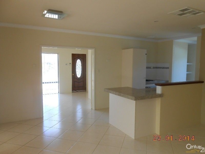 11 Nambucca Road, Merriwa WA 6030