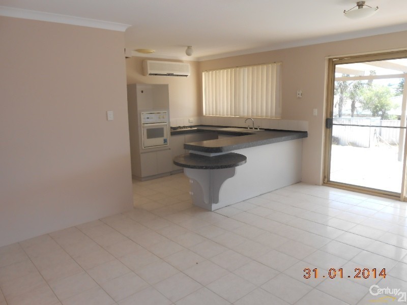 35 Hyland Crescent, Clarkson WA 6030