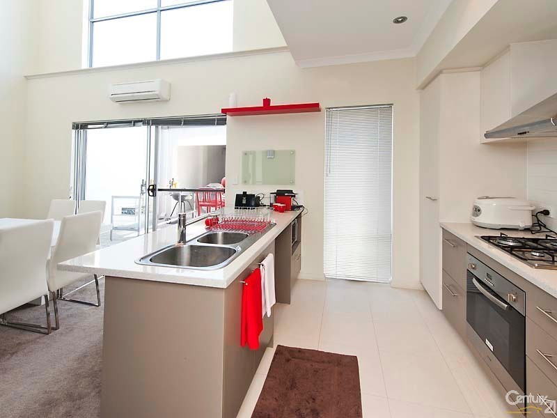 39 Gaudi Way, Clarkson WA 6030