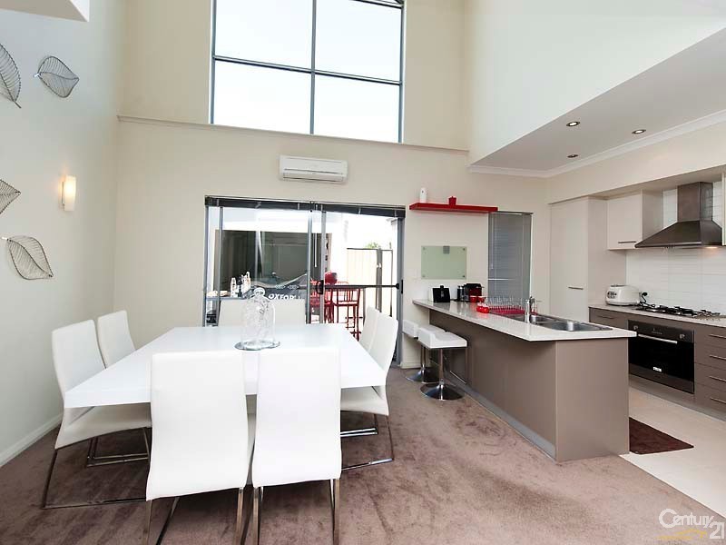 39 Gaudi Way, Clarkson WA 6030