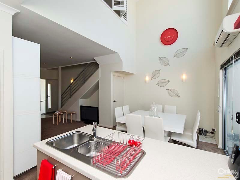 39 Gaudi Way, Clarkson WA 6030