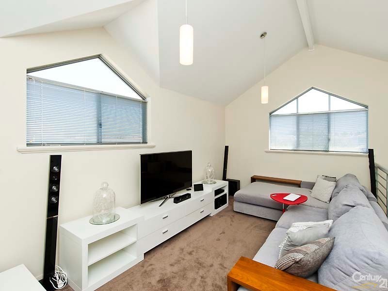 39 Gaudi Way, Clarkson WA 6030