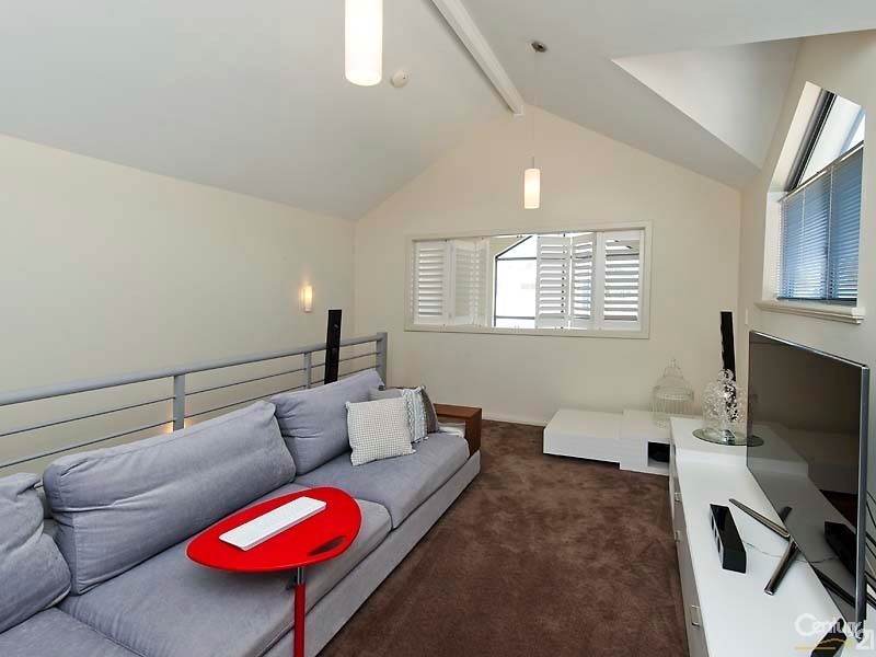 39 Gaudi Way, Clarkson WA 6030