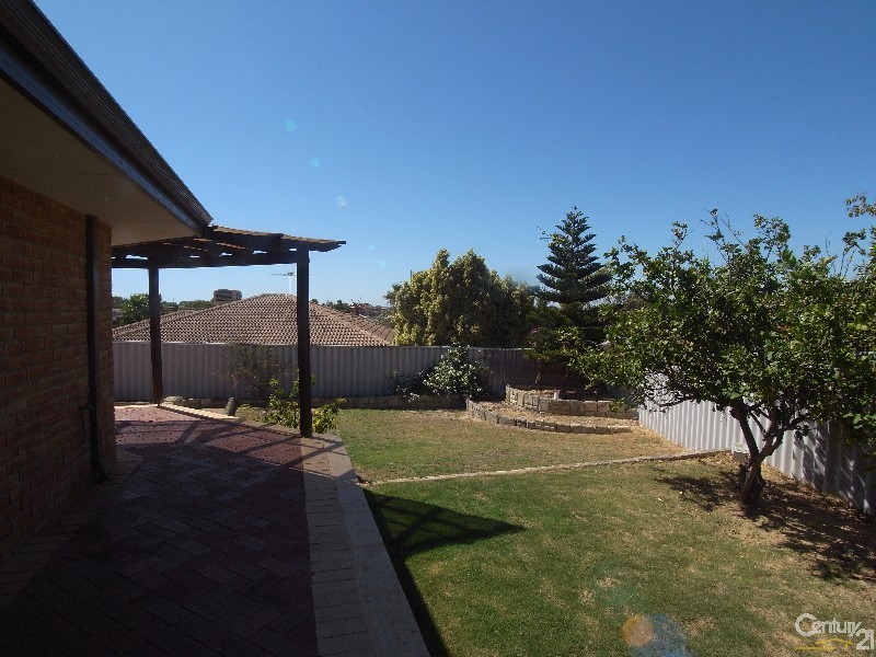 6 Seamet Rise, Merriwa WA 6030