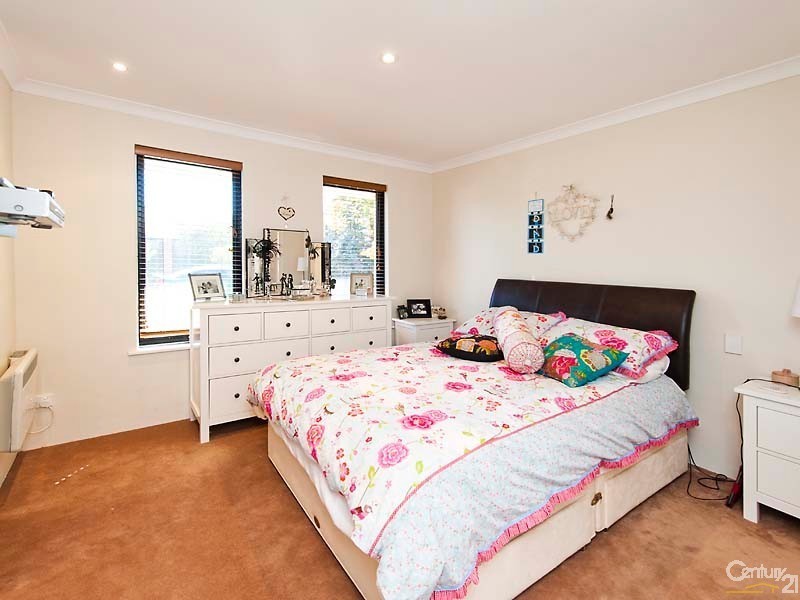 2 Tallinn Loop, Mindarie WA 6030