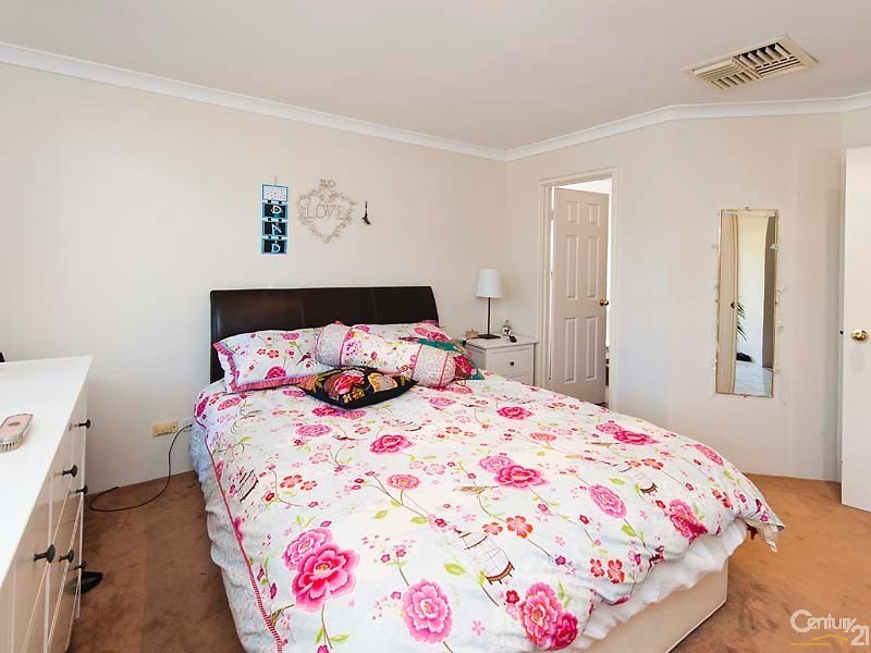 2 Tallinn Loop, Mindarie WA 6030