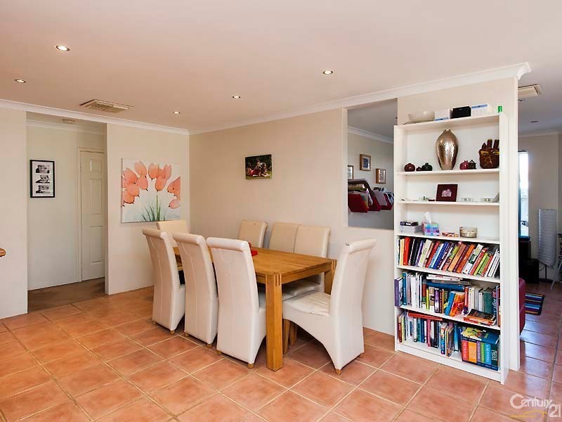 2 Tallinn Loop, Mindarie WA 6030