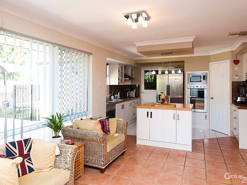 2 Tallinn Loop, Mindarie WA 6030