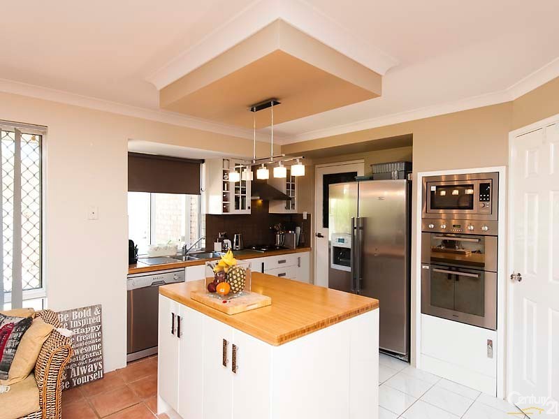 2 Tallinn Loop, Mindarie WA 6030