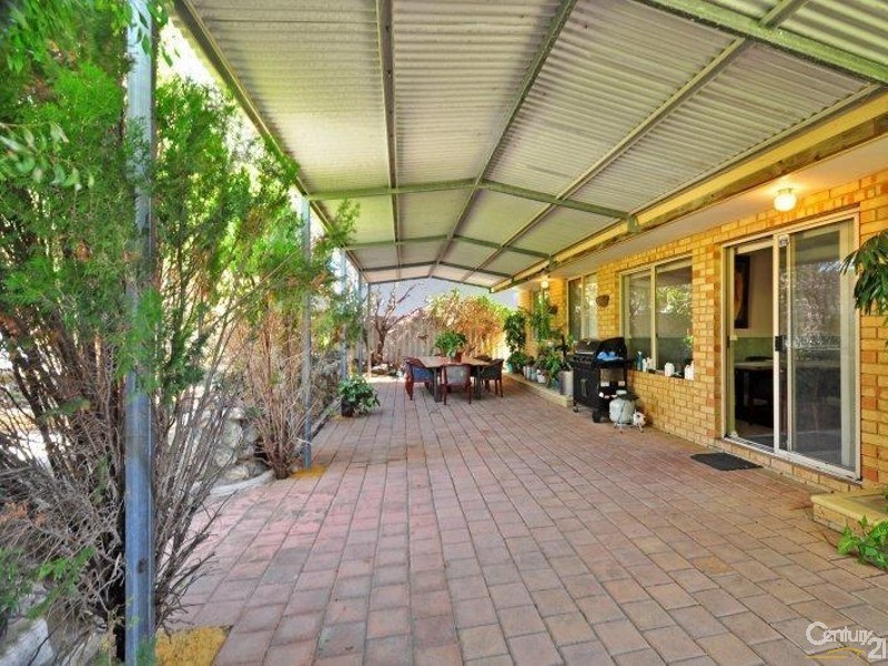 34 Serpentine Gardens, Clarkson WA 6030