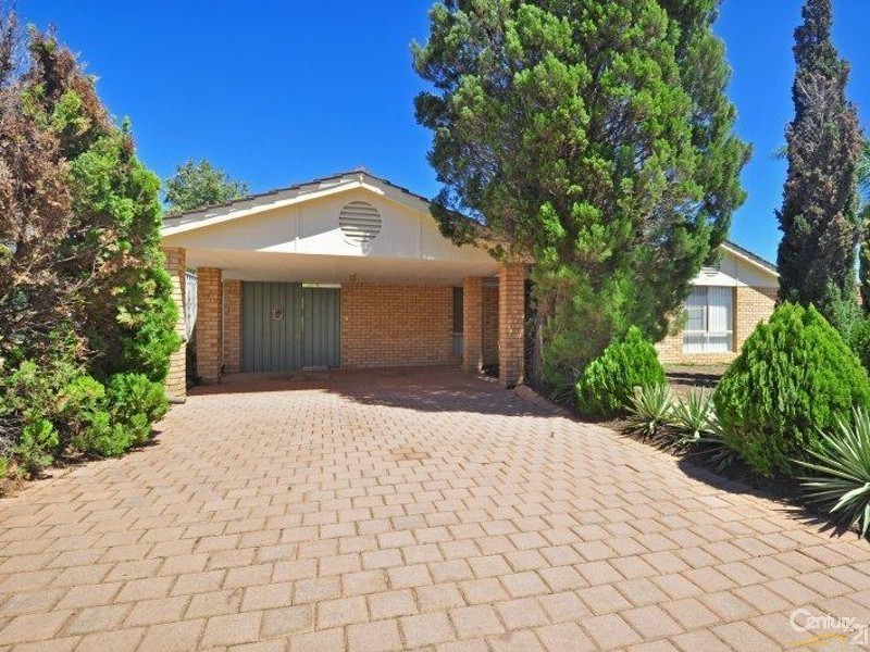 34 Serpentine Gardens, Clarkson WA 6030