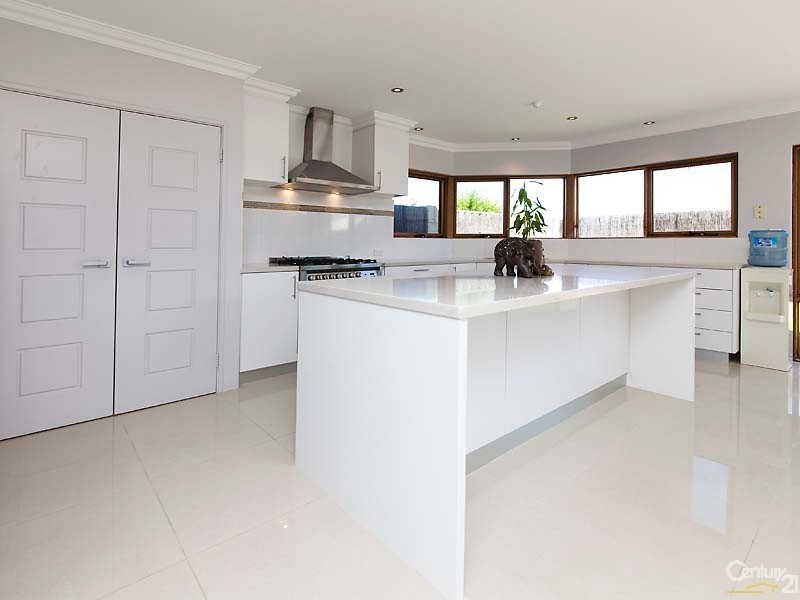 31 Halifax Boulevard, Mindarie WA 6030