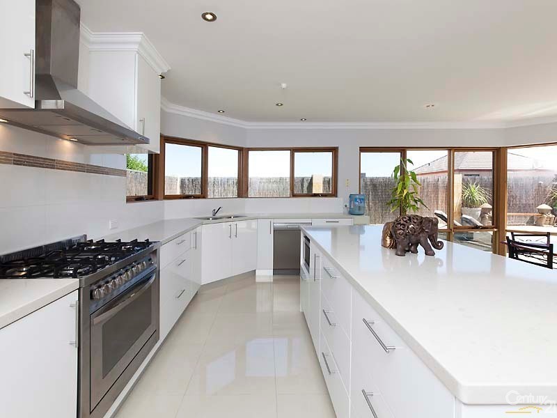 31 Halifax Boulevard, Mindarie WA 6030