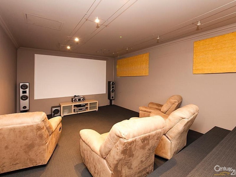 31 Halifax Boulevard, Mindarie WA 6030