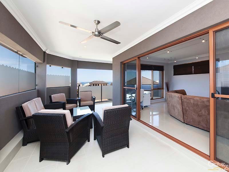 31 Halifax Boulevard, Mindarie WA 6030