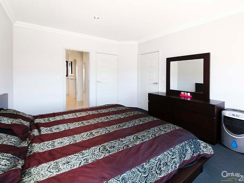 31 Halifax Boulevard, Mindarie WA 6030