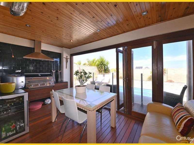 35 Lautoka Rise, Mindarie WA 6030