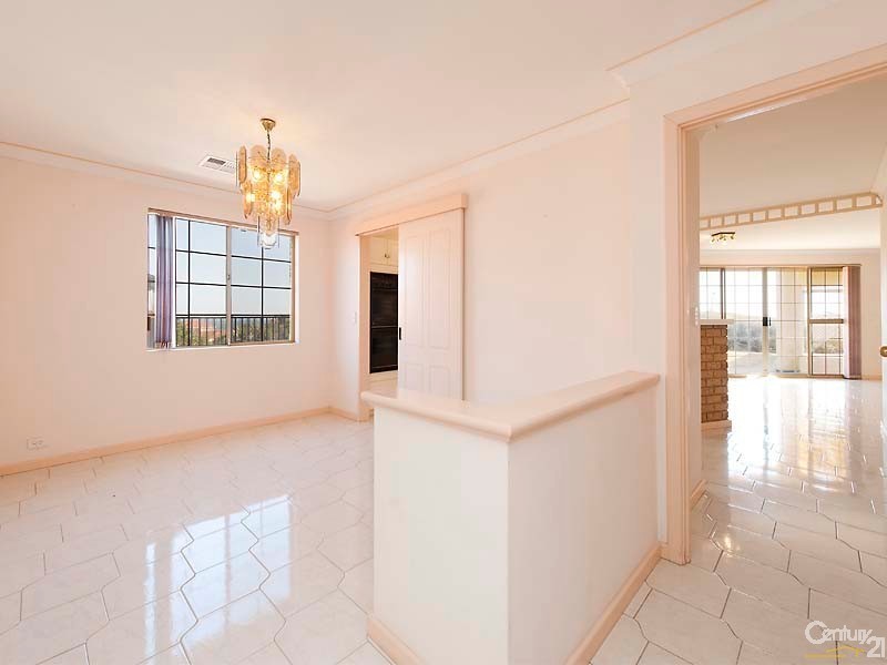 138 Southern Cross Circle, Ocean Reef WA 6027