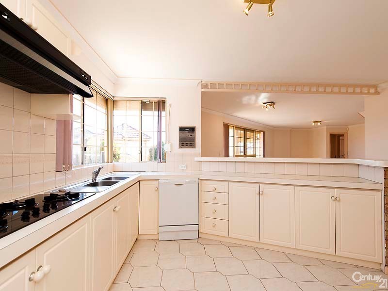 138 Southern Cross Circle, Ocean Reef WA 6027