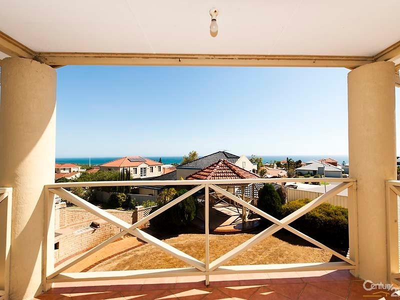 138 Southern Cross Circle, Ocean Reef WA 6027